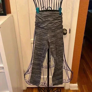 Lululemon Cross Waist Black White Align HR Crop Leggings-Sz 2